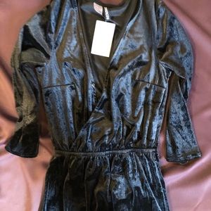 H&M Divided Black Velvet VNeck Dress Size 2